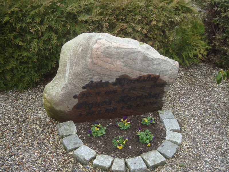 Asta Hjortshoej.JPG